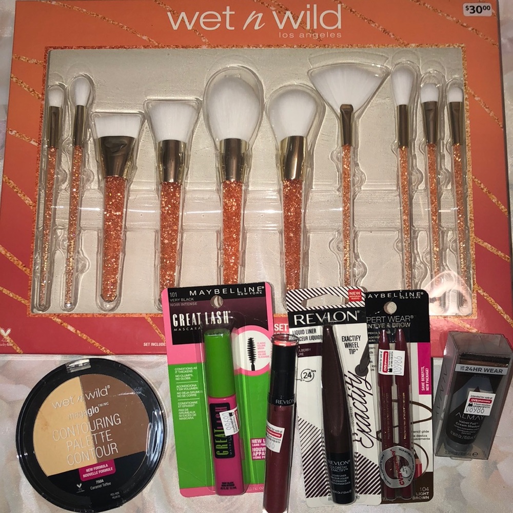 Makeup bundle